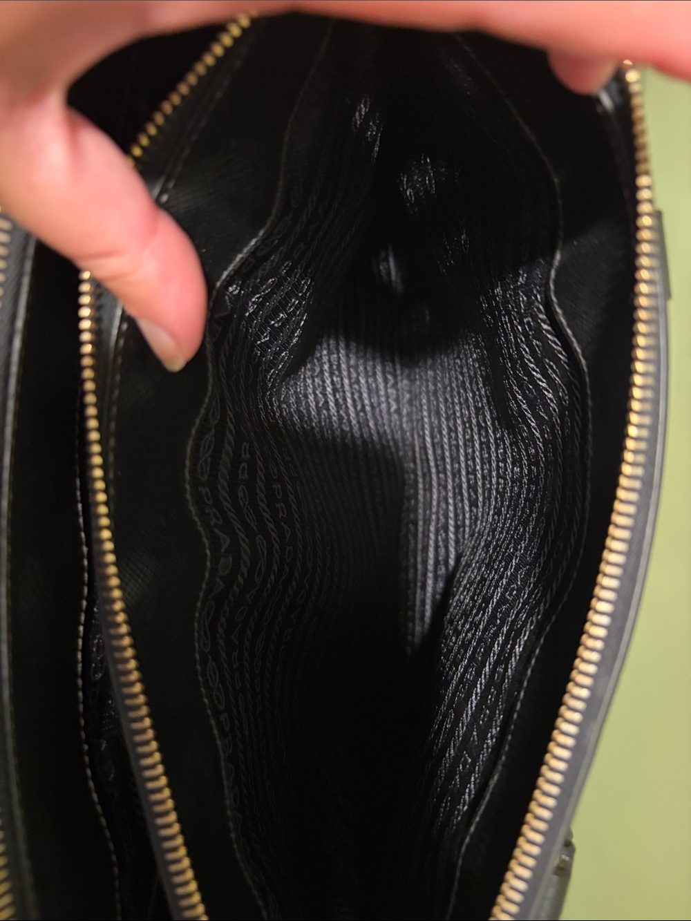 Pre-loved Prada Saffiano Leather Galleria double zip medium - Picture 10 of 13